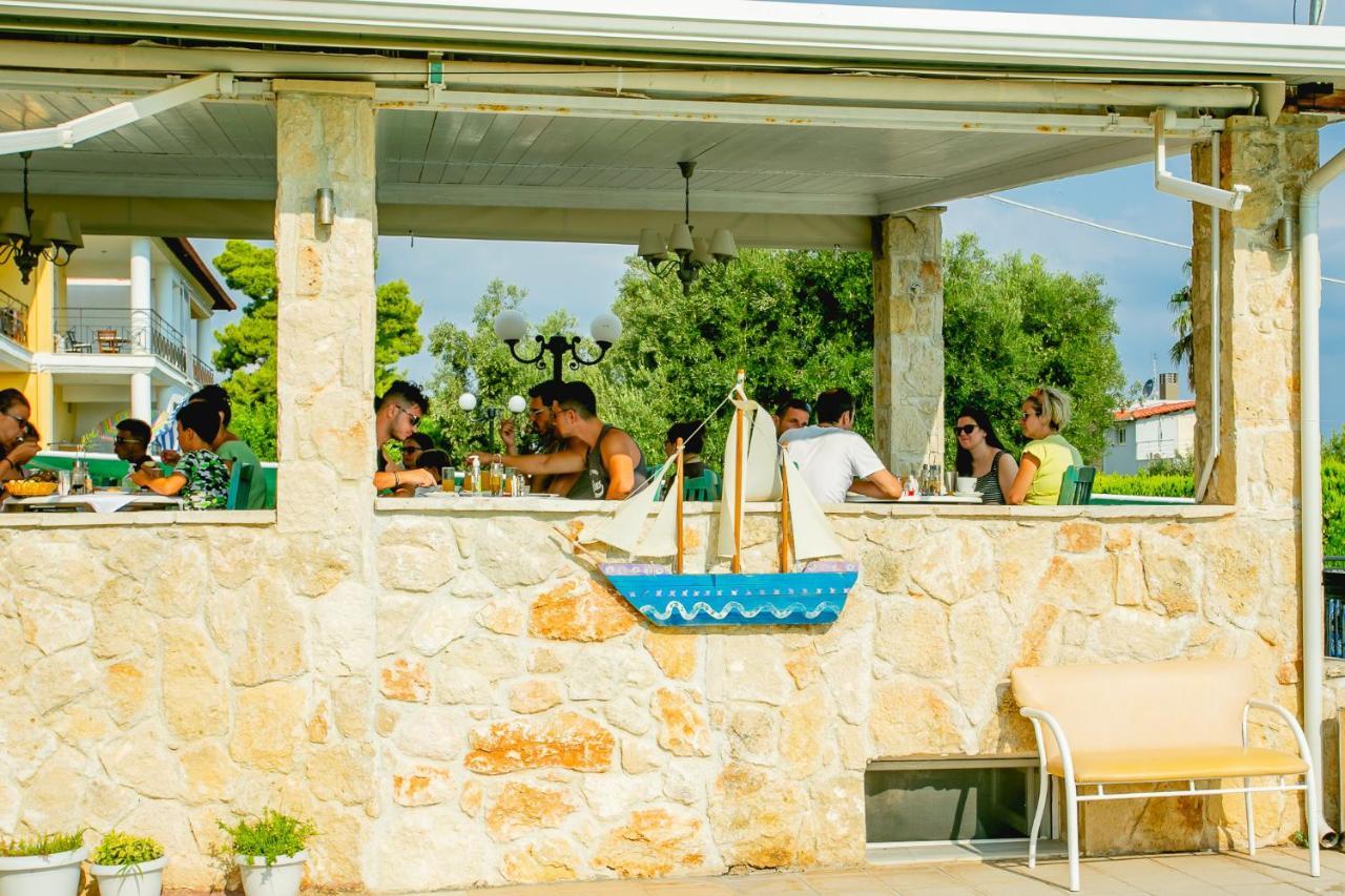Golden Residence Family Resort Pefkochori Bagian luar foto