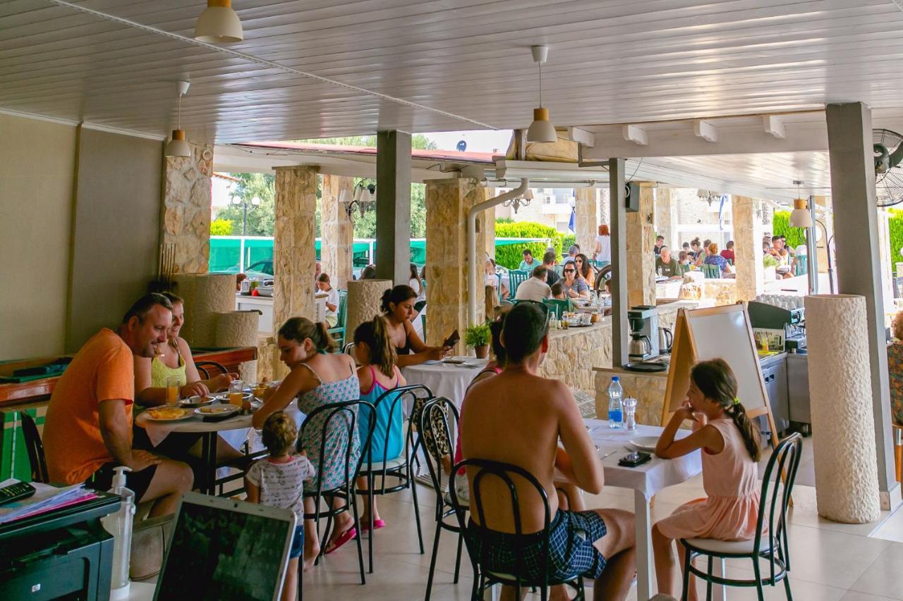 Golden Residence Family Resort Pefkochori Bagian luar foto