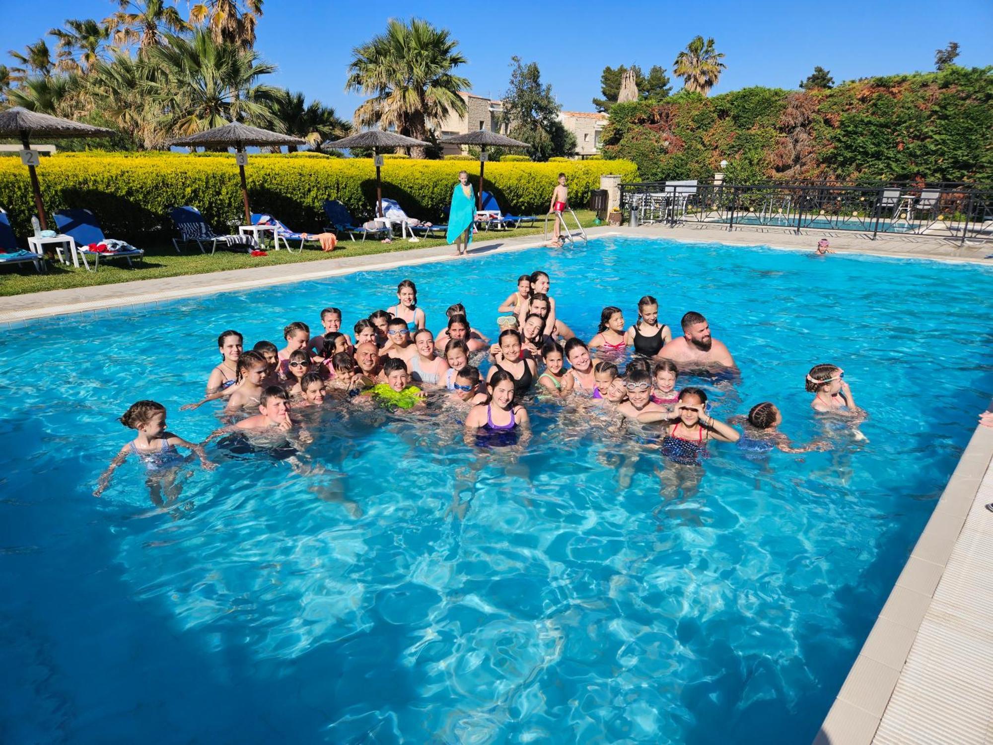 Golden Residence Family Resort Pefkochori Bagian luar foto