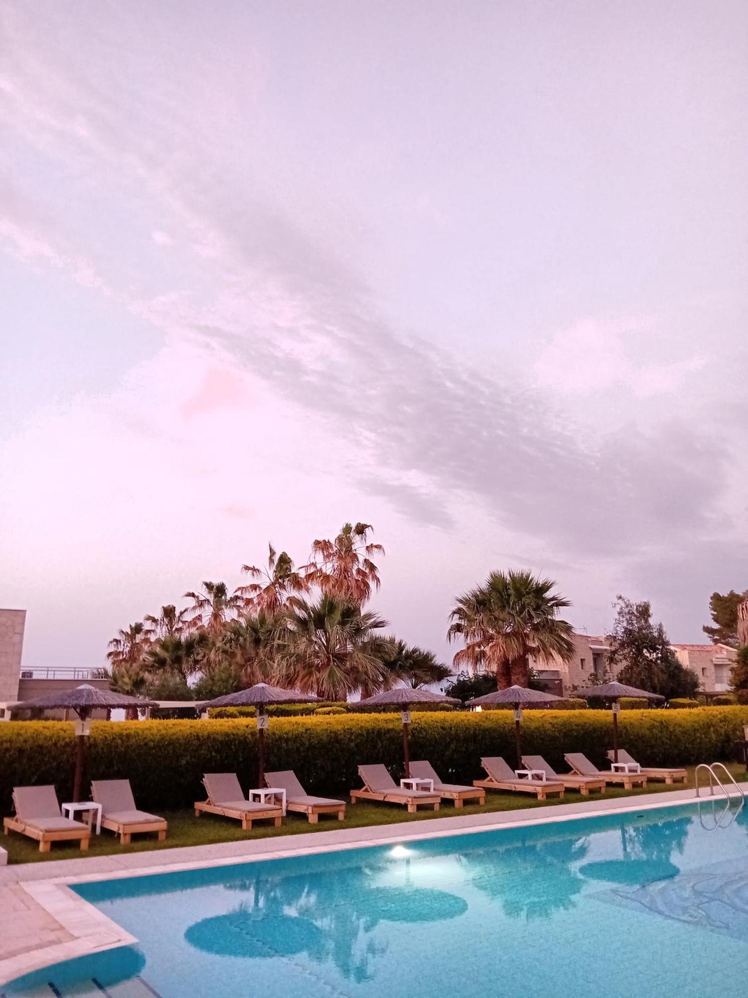Golden Residence Family Resort Pefkochori Bagian luar foto