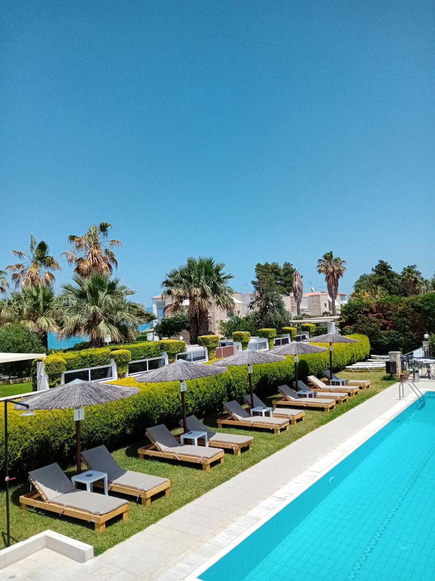 Golden Residence Family Resort Pefkochori Bagian luar foto